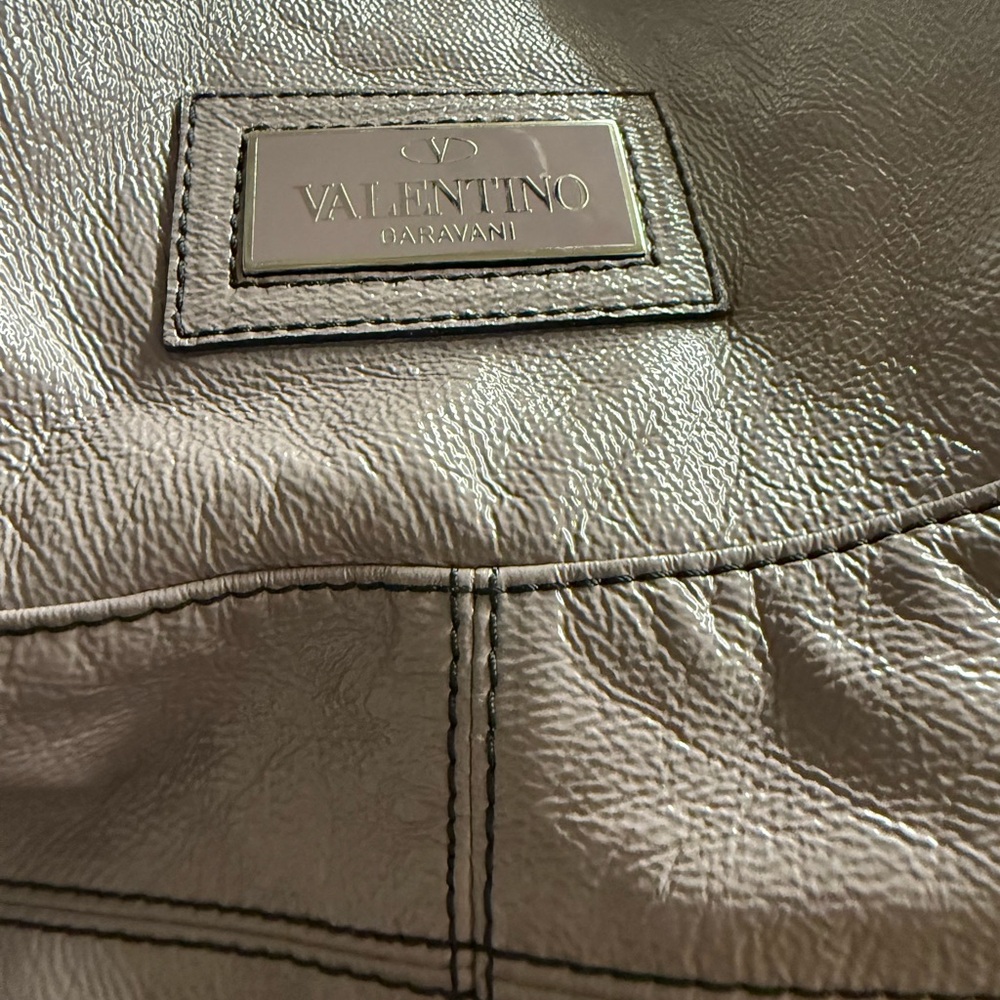 valentino
Patent Lacca Large Nuage Bow Hobo - Picture 15 of 15